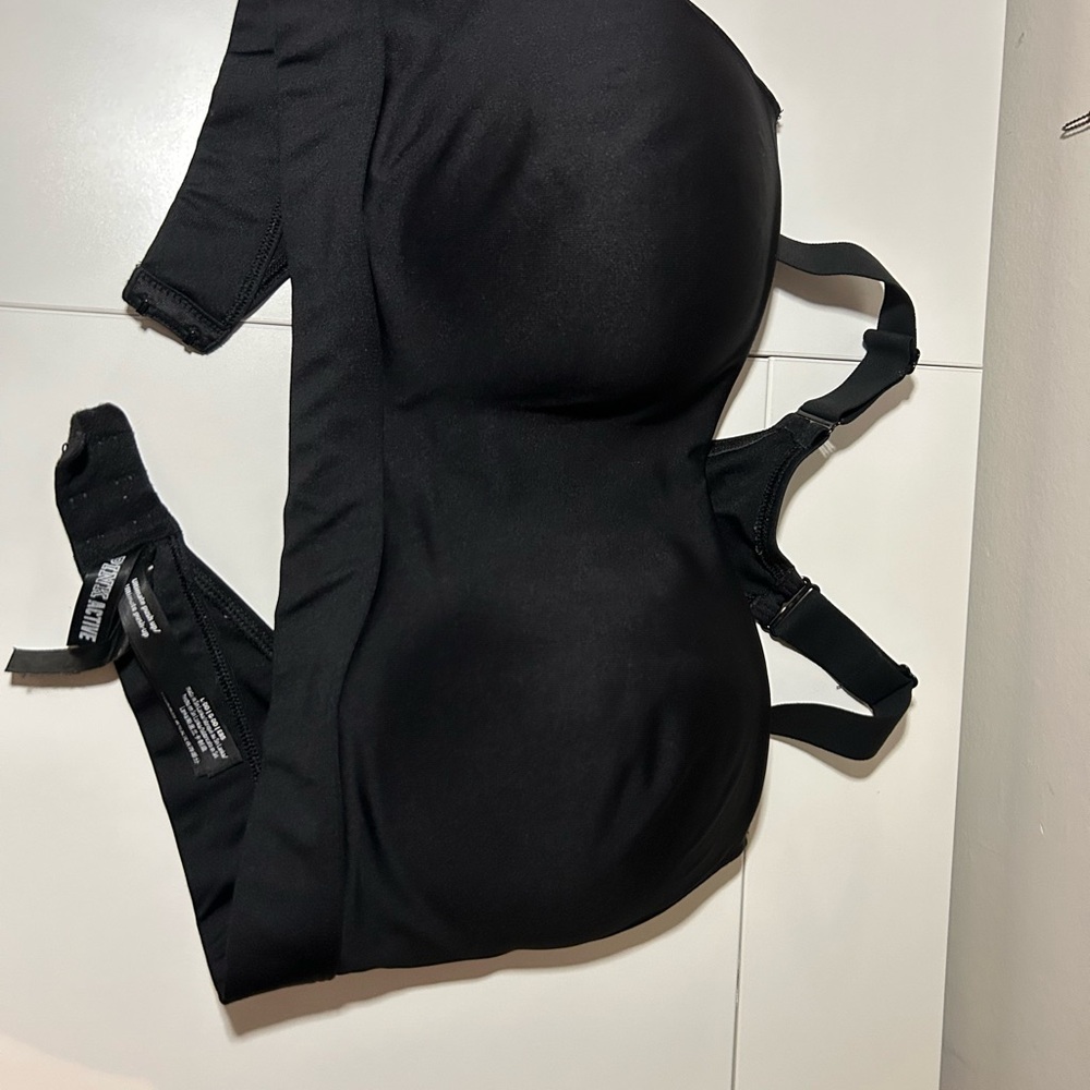 PINK Victoria's Secret Black Active Top